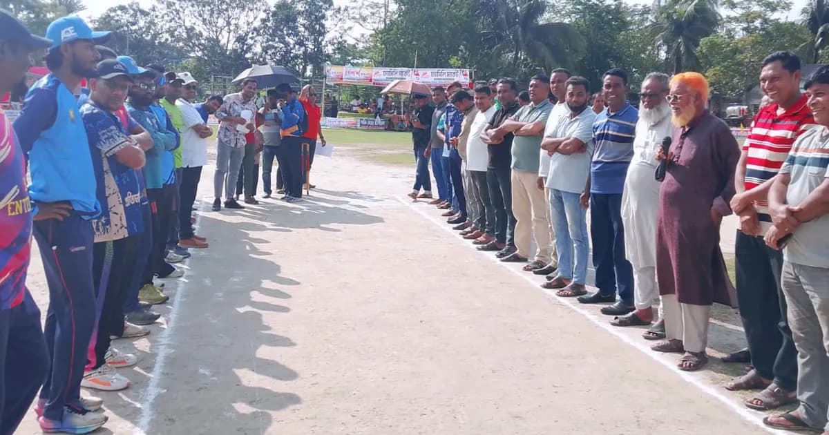 সাতক্ষীরায় জমকালো আয়োজনে শুরু এসপিএল ক্রিকেট