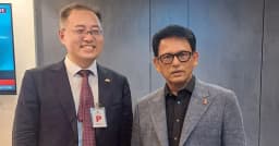 তিন দিনের সফরে চীন গেলেন শিক্ষামন্ত্রী