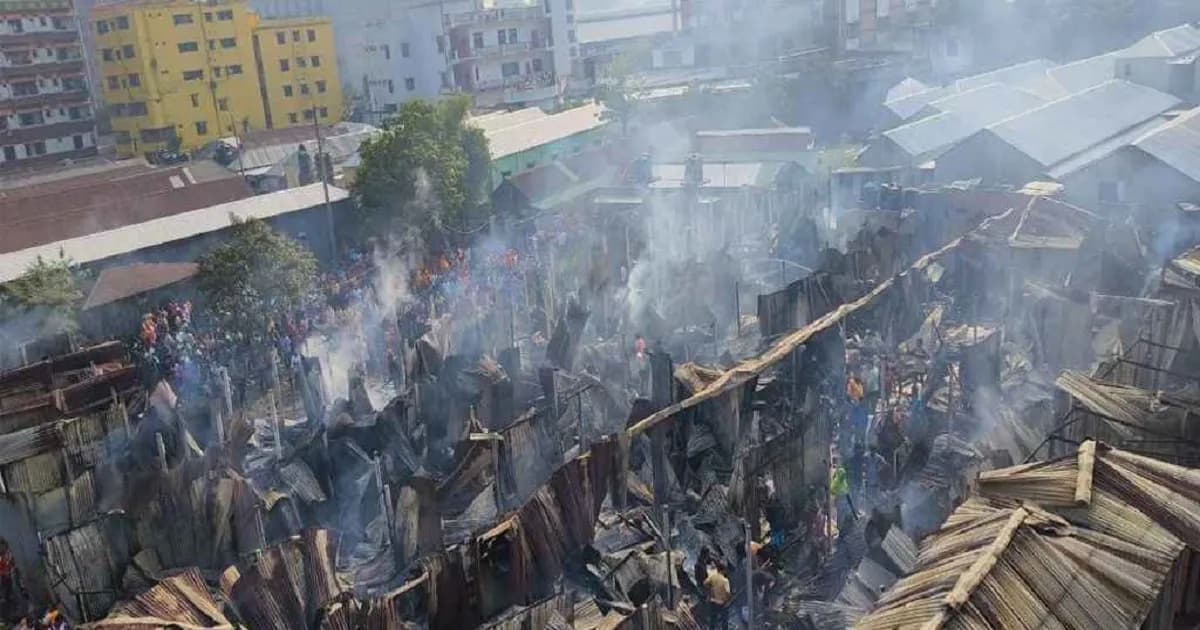 গাজীপুরের ৩ কলোনি আগুনে পুড়ে ছাই