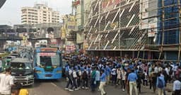 অবশেষে সড়ক ছাড়ল শিক্ষার্থীরা, স্বাভাবিক যান চলাচল
