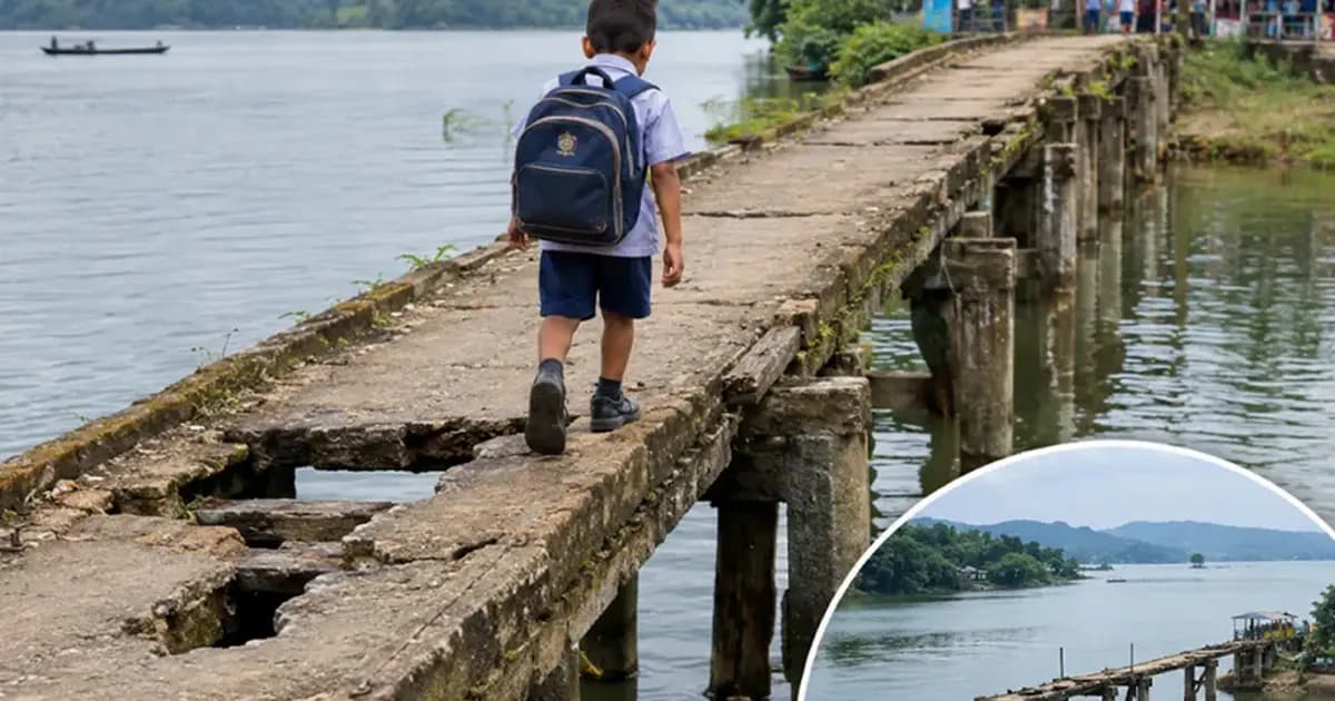 জরাজীর্ণ সেতু থেকে কাপ্তাই হ্রদে পড়ে স্কুলছাত্রের মৃত্যু