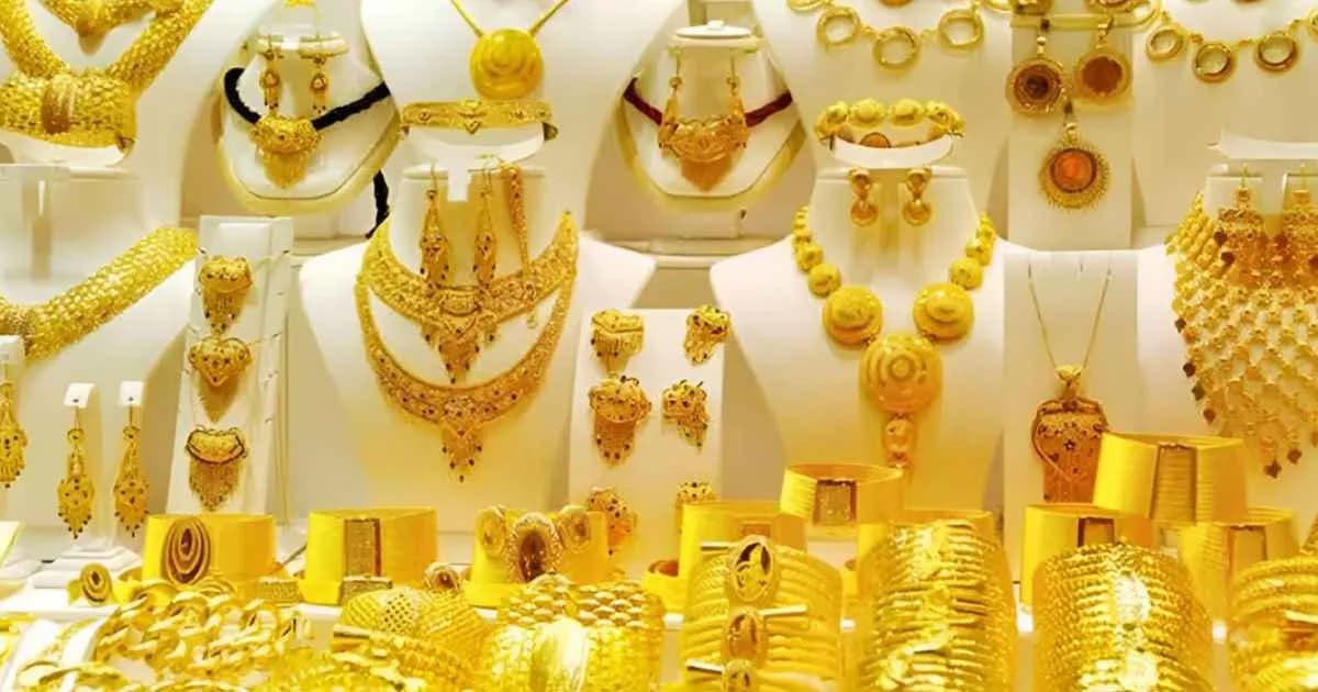 দেশের বাজারে আবার কমল সোনার দাম
