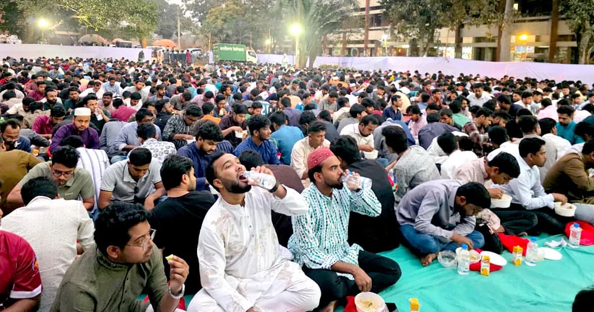 জাবিতে দেড় হাজার শিক্ষার্থীকে নিয়ে ছাত্রদলের ইফতার মাহফিল