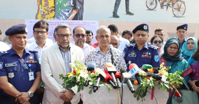 জুলাই গ্রাফিতি তরুণদের আত্মত্যাগ স্মরণ করাবে: স্বরাষ্ট্র উপদেষ্টা