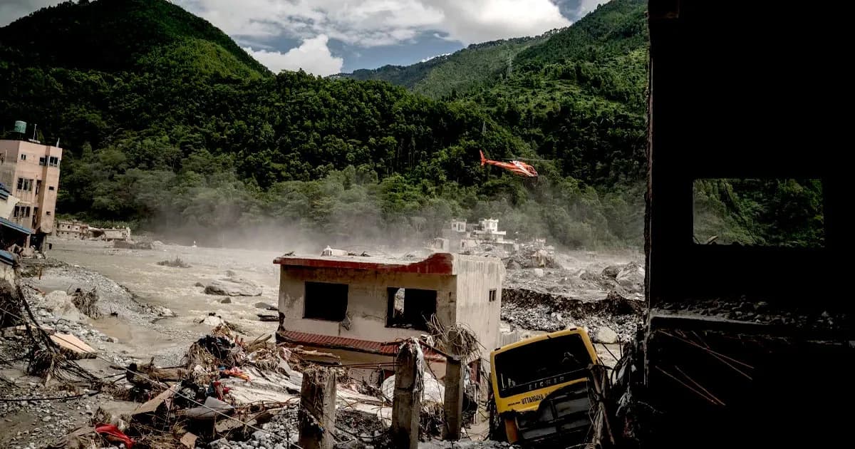 নেপালে বন্যার তাণ্ডব, নিখোঁজ স্বজনদের ফেরার অপেক্ষায় নেপাল