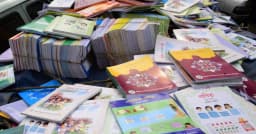 এখনও বই হাতে পায়নি লাখো শিক্ষার্থী, চলছে ছাপার কাজ