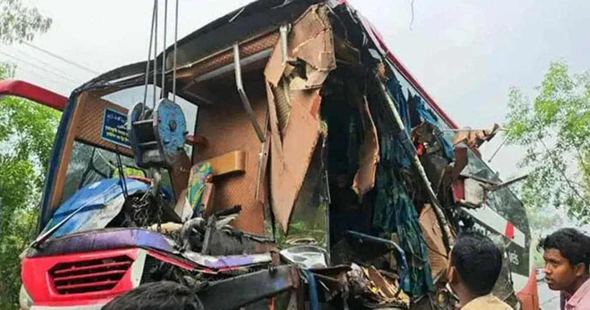 সড়কে মৃত্যুর মিছিল থামছেই না, ঝরে গেল আরও ২ প্রাণ