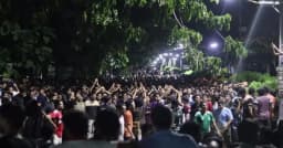চুয়েটে শিক্ষার্থীদের সর্বাত্মক শাটডাউন