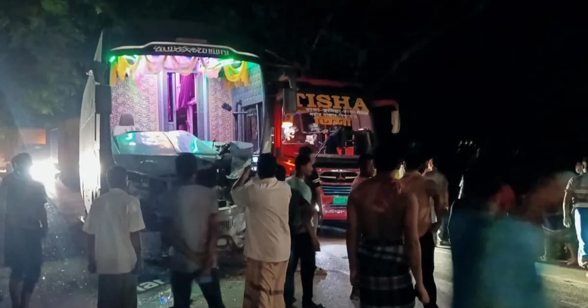 চান্দিনায় মহাসড়কে চার গাড়ির সংঘর্ষ