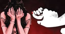 বাবার ধর্ষণে গর্ভবতী মেয়ে, ডিএনএ পরীক্ষায় মিলল চাঞ্চল্যকর সত্য