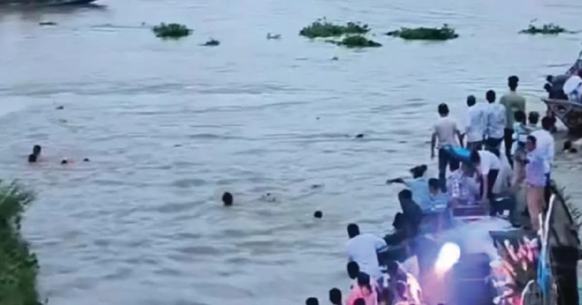 প্রতিমা বিসর্জনে নৌকাডুবির ঘটনায় নিখোঁজ একজনের লাশ উদ্ধার