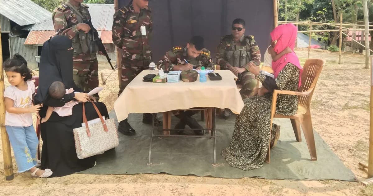 খাগড়াছড়িতে সেনাবাহিনীর বিনামূল্যে মেডিকেল ক্যাম্পেইন