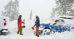 যুক্তরাষ্ট্রে ভয়াবহ তুষারঝড়: এক লাখ ৬০ হাজার বাড়িতে বিদ্যুৎ বিভ্রাট