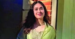 বাংলাদেশের ভোটার হলেন জাইমা রহমান