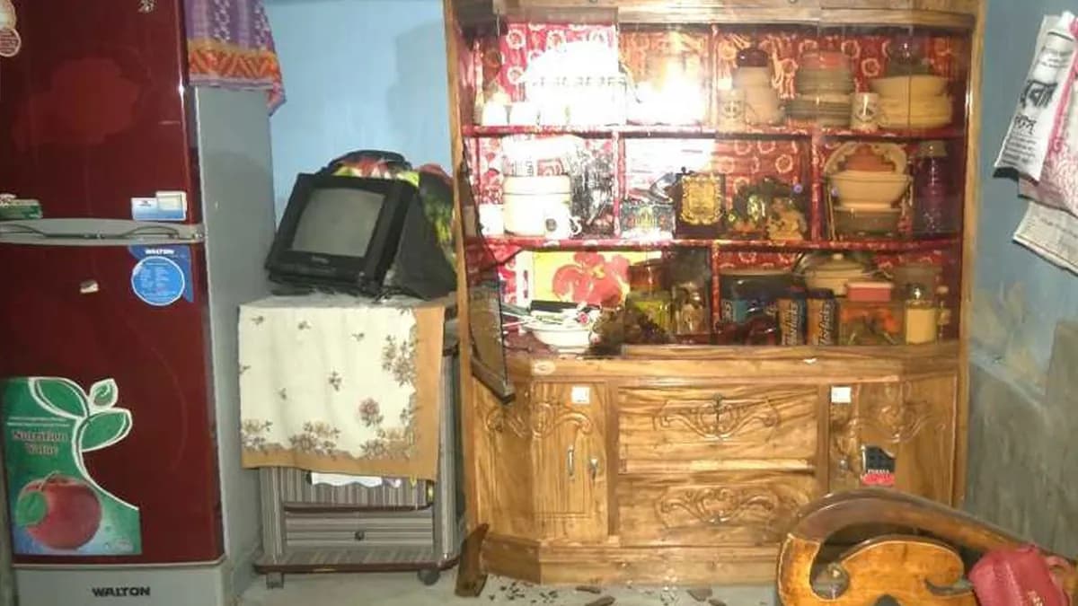 বগুড়া-৪ আসনে বিএনপি ও জামায়াত কর্মীদের সংঘর্ষ, বাড়িঘর ভাঙচুর