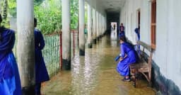 টানা বর্ষণে জলাবদ্ধতা, কটিয়াদীতে অর্ধবার্ষিক পরীক্ষা স্থগিত