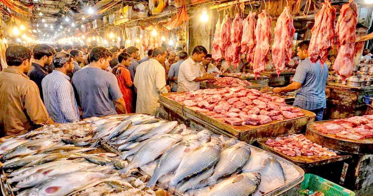 রোজার প্রথম শুক্রবারে মাছ–মাংসের চড়া দাম