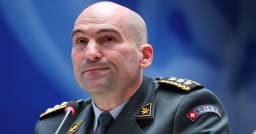 সুইজারল্যান্ড পূর্ণাঙ্গ আক্রমণে নিজেদের রক্ষা করতে পারবে না: সেনাপ্রধান