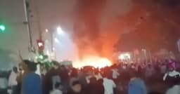 দিল্লিতে ভয়াবহ বিস্ফোরণ, যানবাহনে আগুন ও হতাহতের আশঙ্কা