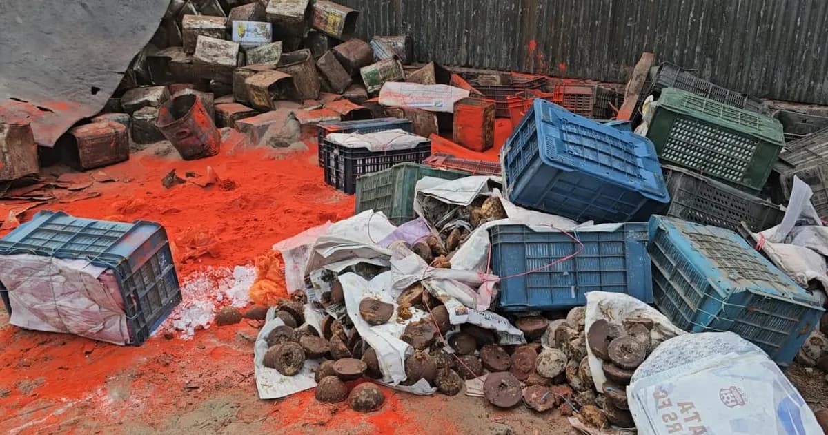 বাঞ্ছারামপুরে ভেজাল গুড় কারখানায় অভিযান, ৪ লাখ টাকা জরিমানা