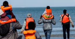 যুক্তরাজ্যে আশ্রয় নীতিতে বড় পরিবর্তন, ‘গোল্ডেন টিকিট’ বন্ধ