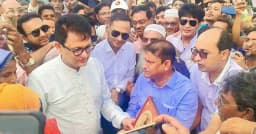 শিক্ষামন্ত্রীকে নিজ এলাকায় পেয়ে যে দাবি জানালেন নওগাঁর এমপি