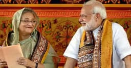 শেখ হাসিনাকে বাংলাদেশে ফেরত দেবে নাকি তৃতীয় দেশে পাঠাবে ভারত?