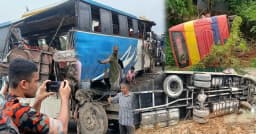 বাহুবলে বাসের মুখোমুখি সংঘর্ষে প্রাণ গেল চালকের, আহত অর্ধশতাধিক