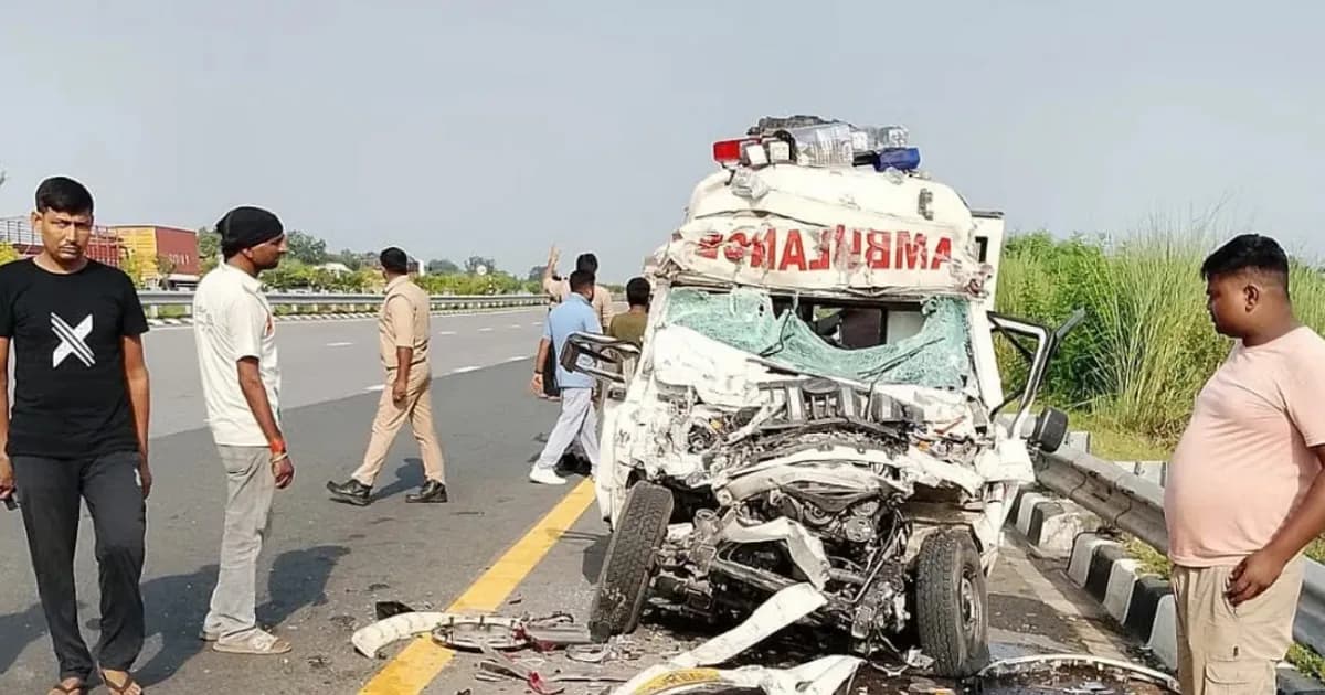 বাবার মরদেহ নিয়ে ফেরার পথে অ্যাম্বুলেন্স দুর্ঘটনায় নিহত ৪