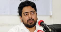সীমান্তে কাঁটাতার-হত্যা করে বন্ধুত্বের হাত বাড়িয়ে লাভ নেই
