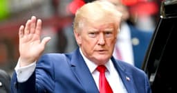 ইরানের সঙ্গে আলোচনা চলছে, জানালেন ডোনাল্ড ট্রাম্প