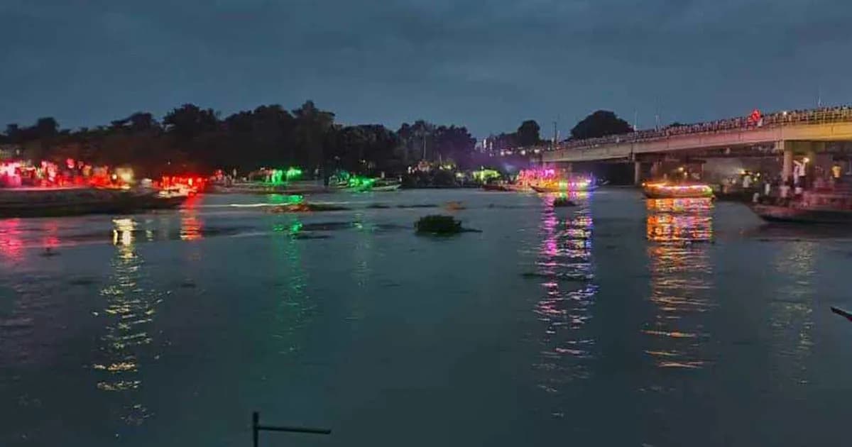 প্রতিমা বিসর্জনের সময় নৌকাডুবি, দুই শিশু নিখোঁজ