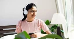 যেভাবে ব্যবহার করলে দীর্ঘদিন ভালো থাকবে ইয়ারফোন