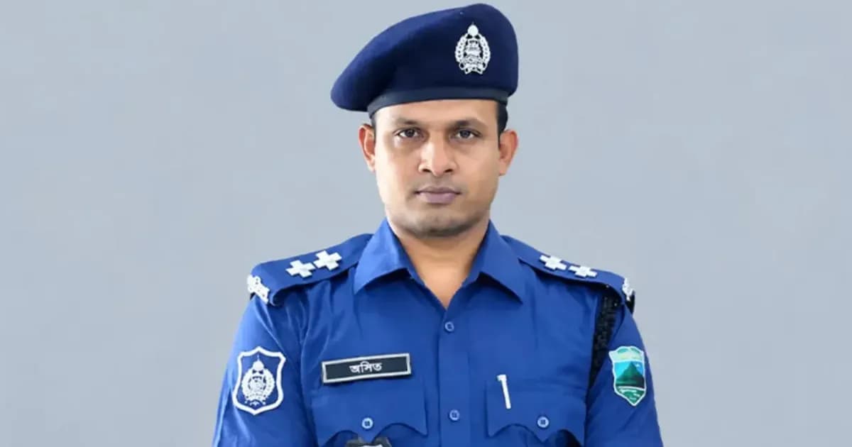 নিষিদ্ধ ছাত্রলীগ নেতাকে পালাতে সহযোগিতার অভিযোগ, এসআই ক্লোজড