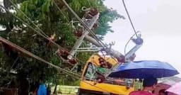 টানা বৃষ্টিতে বিদ্যুৎহীন চট্টগ্রাম, চরম সংকটে পরীক্ষার্থীরা