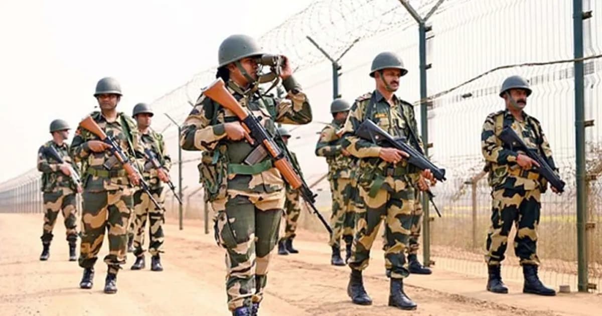 ত্রিপুরায় নিজ অস্ত্রের ‘অ্যাক্সিডেন্টাল ফায়ারে’ বিএসএফ সদস্য গুলিবিদ্ধ