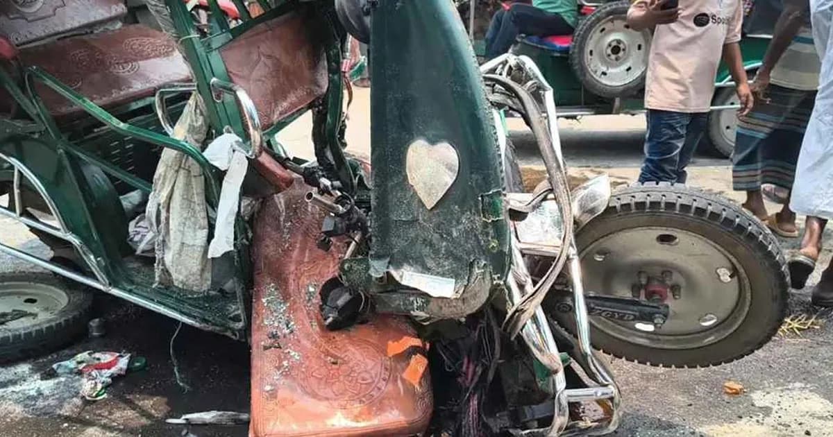 মেহেরপুরে ট্রাক-ইজিবাইকের মুখোমুখি সংঘর্ষে শিশুসহ নিহত ৩