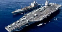 বিশ্বের বৃহত্তম মার্কিন রণতরিতে আগুন, আহত দুই নাবিক