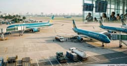 জ্বালানি সংকট : বিমান পরিষেবা কমালো ভিয়েতনাম