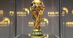 বিশ্বকাপ ট্রফি এখন বাংলাদেশে