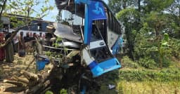 চট্টগ্রাম-কক্সবাজার মহাসড়কে ভয়াবহ বাস দুর্ঘটনা, নিহত ৪