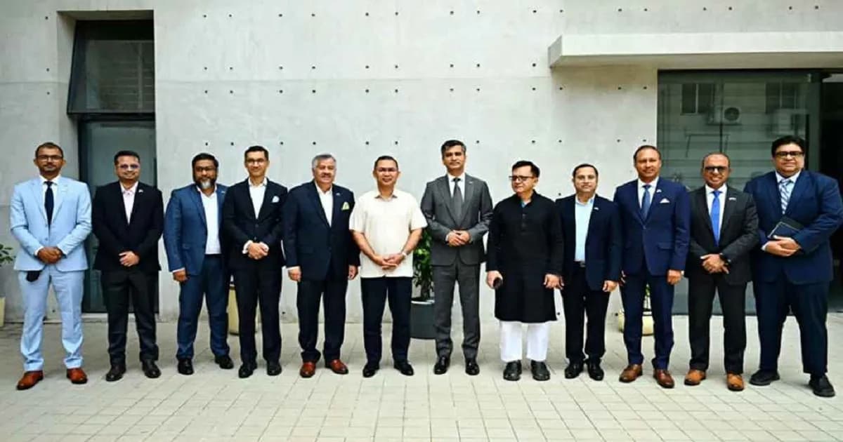 প্রধানমন্ত্রীর সঙ্গে অ্যামচেম প্রতিনিধিদলের বৈঠক