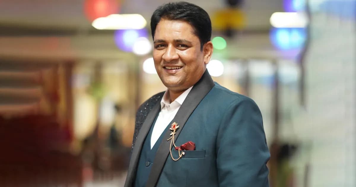 ক্রিকেট মাঠ থেকে বিনোদন অঙ্গনে হেদায়েত উল্লাহ তুর্কী