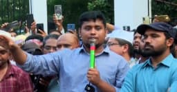 শিক্ষকদের পেটানো সভ্য রাষ্ট্রের আচরণ হতে পারে না: হাসনাত