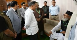 সংসদে হঠাৎ অসুস্থ এমপি বাশার, দেখতে গেলেন প্রধানমন্ত্রী