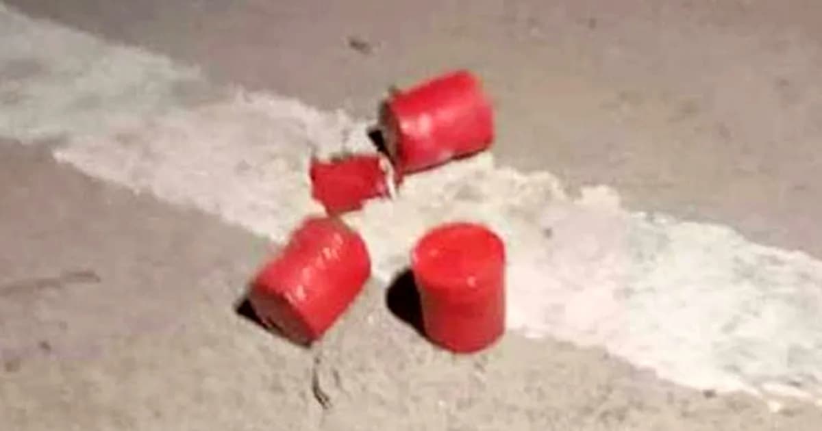 ভোটকেন্দ্র এলাকায় আতঙ্ক, একাধিক ককটেল বিস্ফোরণ