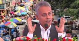 নিউমার্কেটসহ ঢাকার গুরুত্বপূর্ণ সড়ক-ফুটপাত হবে হকারমুক্ত