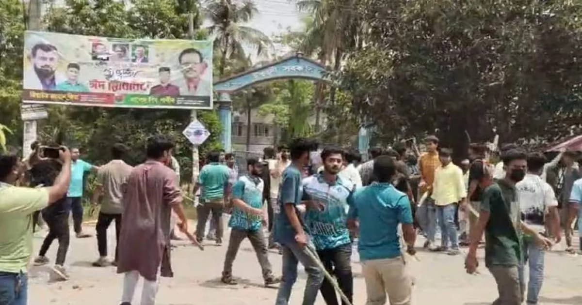 শিবির-ছাত্রদলের সংঘর্ষ, ককটেল বিস্ফোরণ ও ভাঙচুরে উত্তেজনা