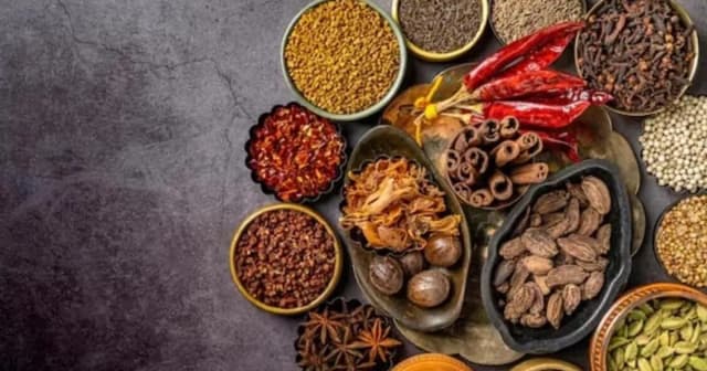 রান্নাঘরের মসলার মেয়াদ শেষ কীভাবে বুঝবেন, জেনে নিন