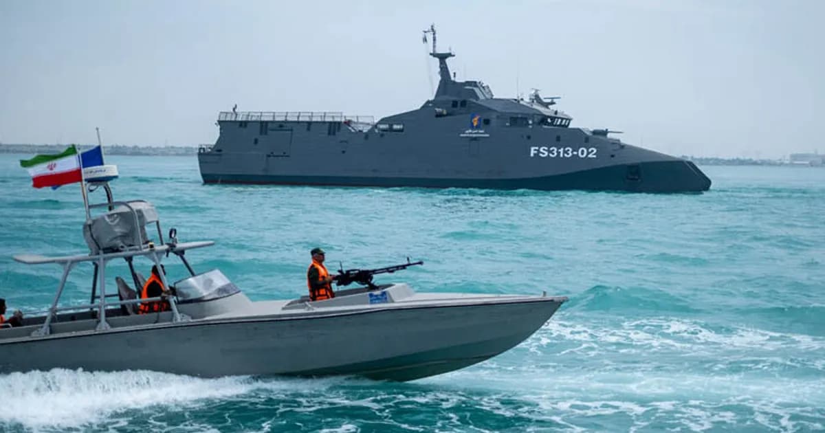 শিগগির হরমুজ প্রণালি খুলছে না ইরান: মার্কিন গোয়েন্দা প্রতিবেদন